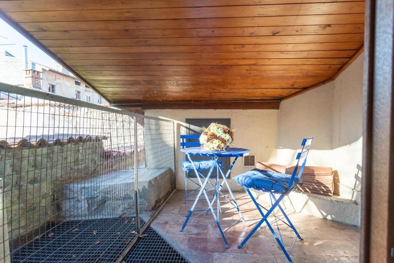 Blue Attic - Historical Como City Center By Rent All Como Exterior photo